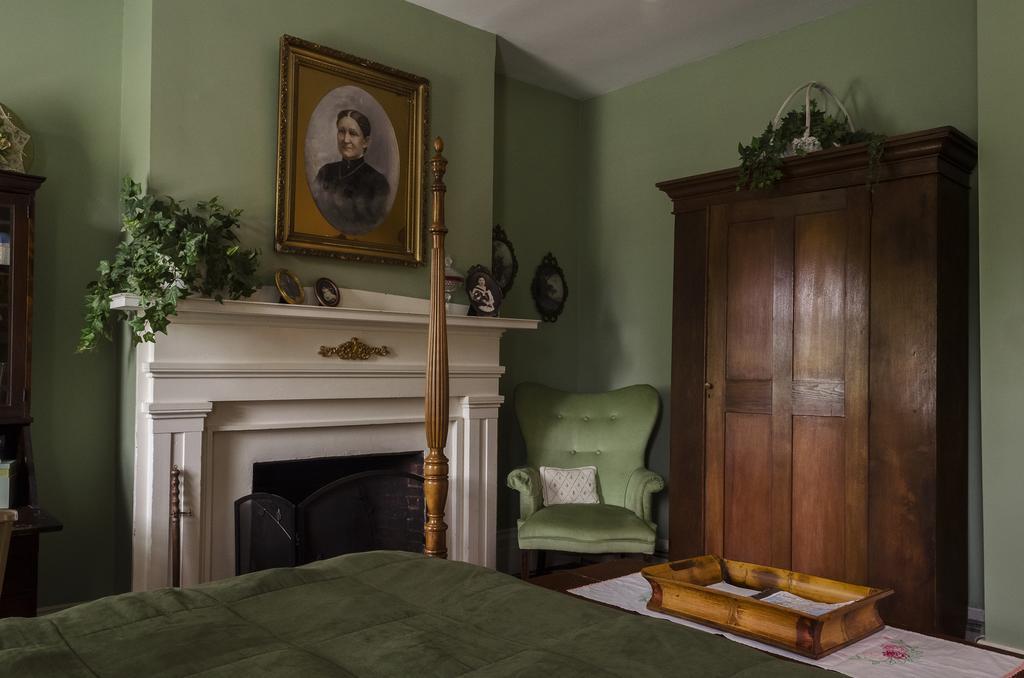 Munro House Bed And Breakfast Jonesville Pokoj fotografie