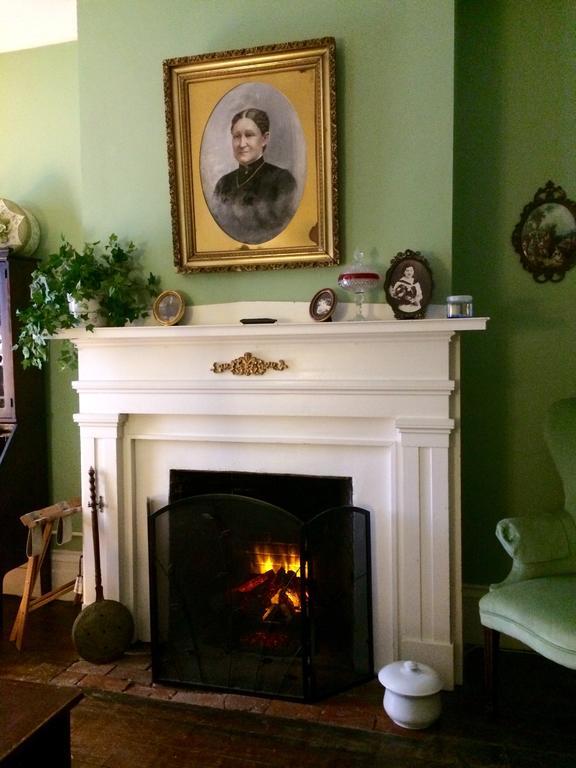 Munro House Bed And Breakfast Jonesville Pokoj fotografie