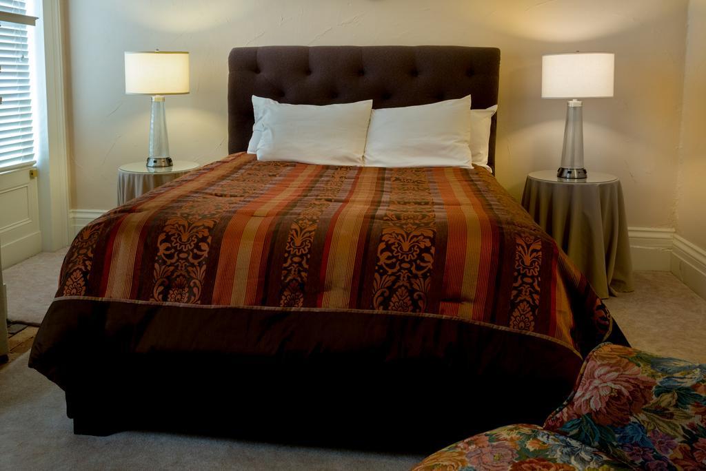 Munro House Bed And Breakfast Jonesville Exteriér fotografie