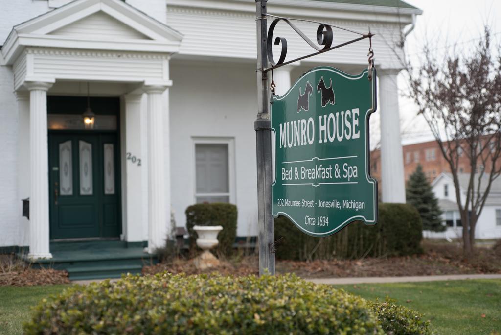 Munro House Bed And Breakfast Jonesville Exteriér fotografie